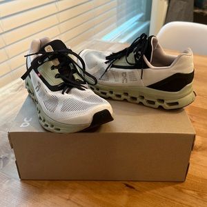 Oncloud Cloudstratus Running Shoe